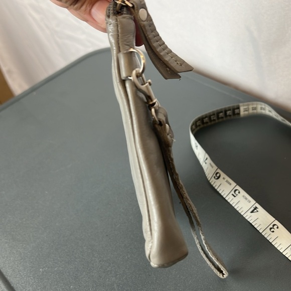 Latico Gray Leather Wristlet Wallet Pouch - Picture 6 of 9